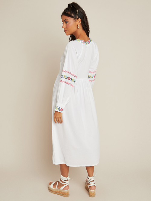 Embroidered white midi dress 2025