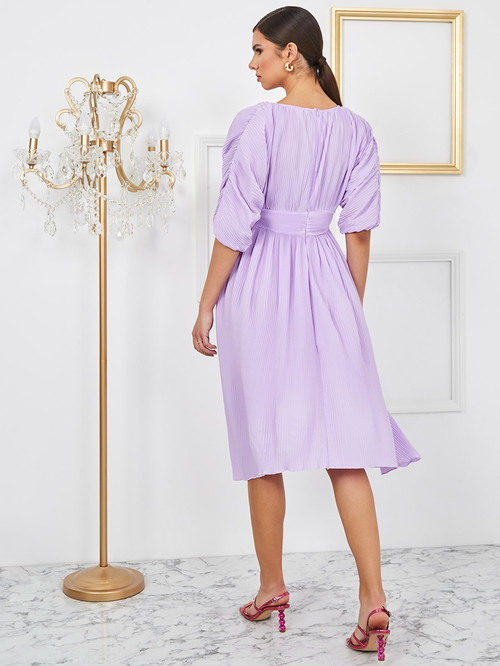 Lilac midi dress with sleeves on sale