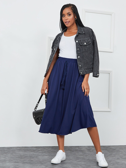 Buy Elasticated Waist Knit Midi Skirt with Tassel Detail Navy Blue For Women Styli Kuwait