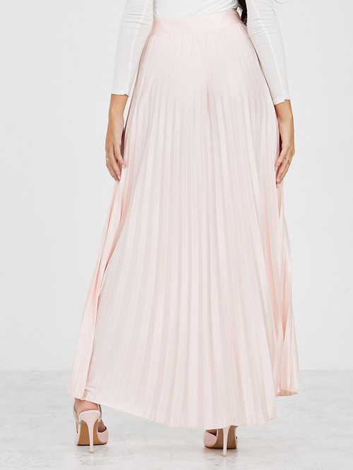 Pleated maxi skirt peach top