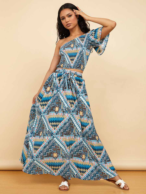 Crop top and long skirt quilt discount