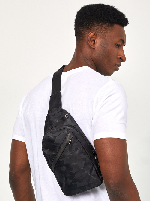 Buy Camouflage Print Crossbody Bag with USB Port Black For Men Styli Kuwait