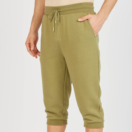 Buy Solid 3 4 Length Joggers with Drawstring Closure and Pockets Green For Default Category Styli Saudi