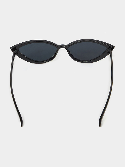 Buy Dark Tinted Cat Eye Sunglasses Black For Women Styli UAE