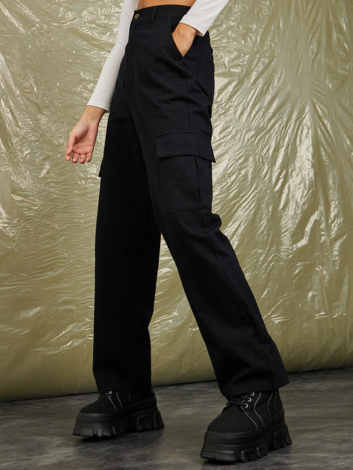 Womens black straight leg cargo pants discount