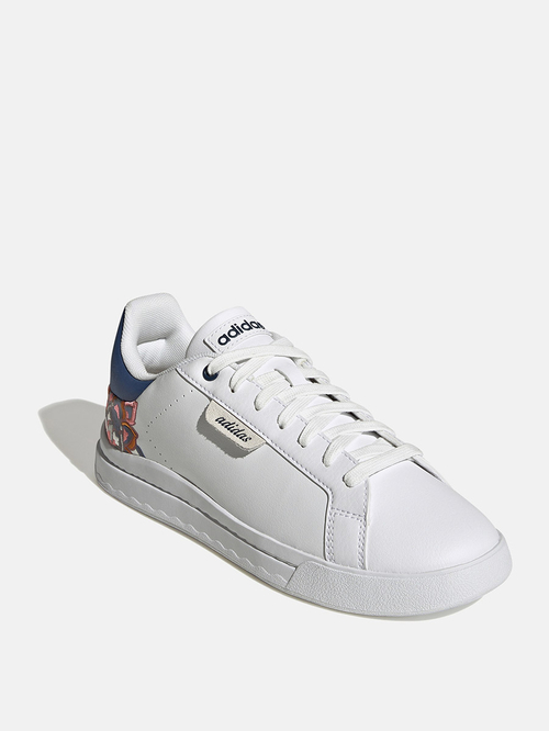 Buy Court Silk Shoes White For Women Styli UAE
