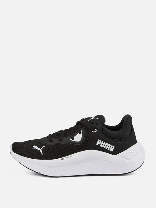 Puma logo 2024 shoes