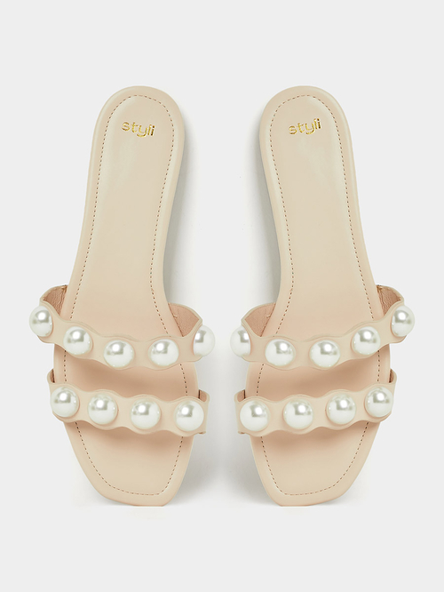 Buy Pearl Accent Flat Sandals Nude For Women Styli UAE