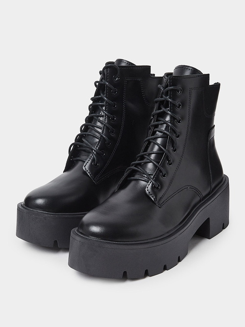 Buy Chunky Lace Up Platform Ankle Boots Black For Women Styli UAE