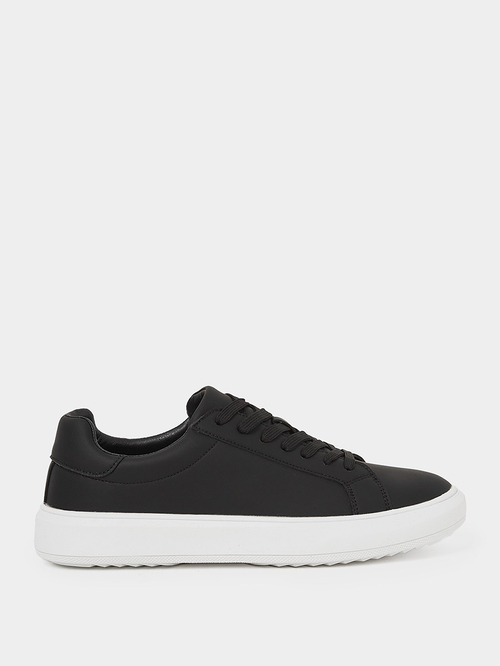 Buy Low Top Casual Lace Up Sneakers Black For Men Styli UAE