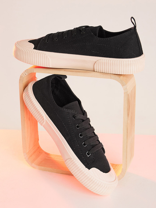 Buy Canvas Lace Up Casual Shoes Black For Men Styli Saudi