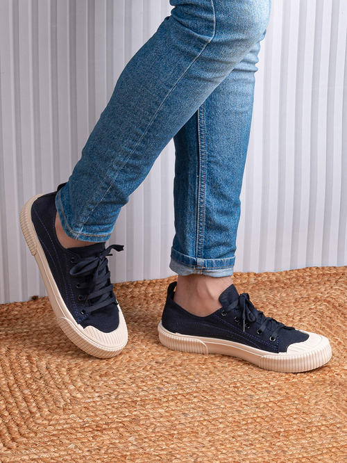 Buy canvas shoes top