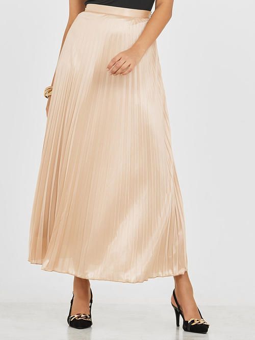 Buy Pleated Shiny Maxi Skirt Gold For Women Styli Saudi