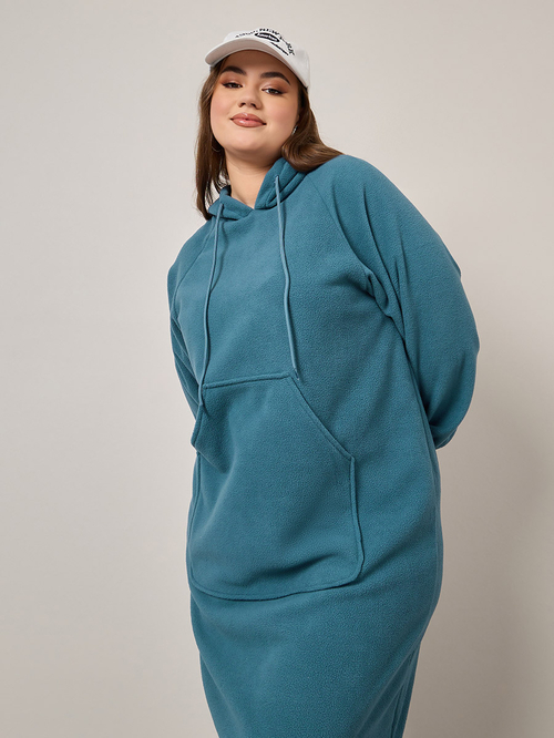 Buy Plus Solid Hooded Maxi Sweatshirt Dress With Side Slit Teal For Women Styli Bahrain