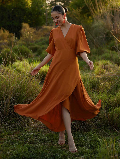 Frill hem store wrap dress