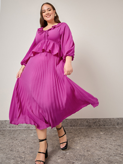 Pleated frill dress online