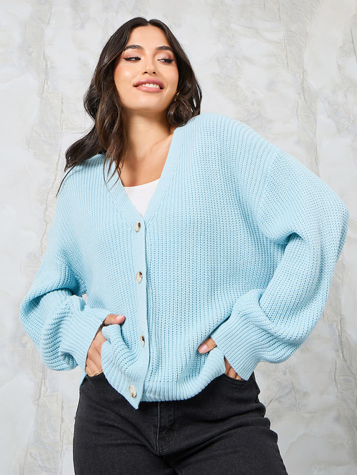 Buy Boxy Fit Chunky Knit Button Down Cardigan Light Blue For Women Styli UAE
