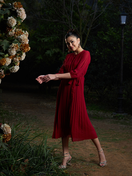 Accordion pleated dress top