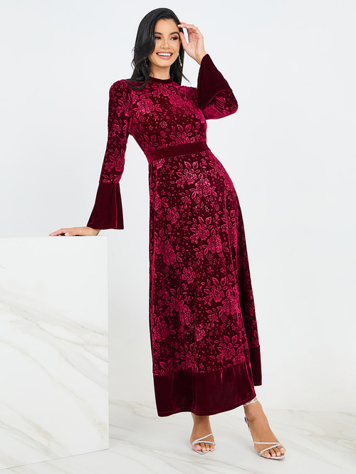 Buy Jacquard Velvet Maxi Dress with Bell Sleeve Maroon For Women Styli Bahrain