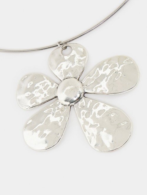 Buy Chunky Flower Pendant Necklace Silver For Women Styli UAE