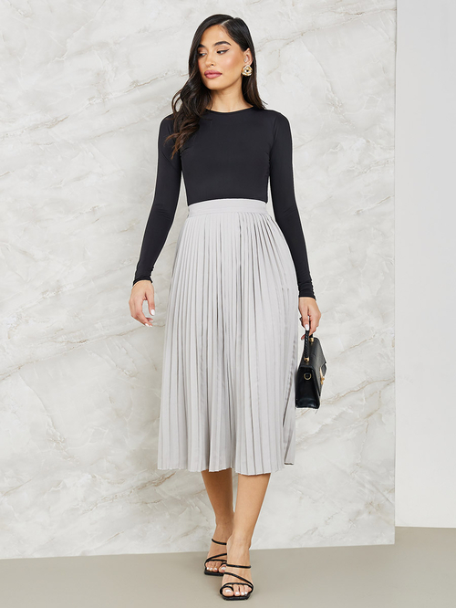 Grey pleated a line skirt 2025
