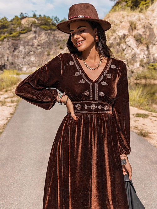 Embroidered hem dress online