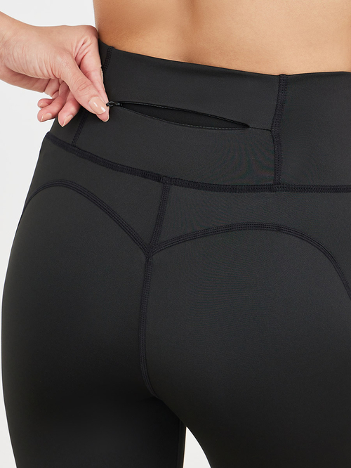 Buy Stitch Detail Side Back Waist Zip Pocket Leggings Black For Women Styli UAE