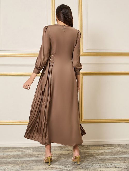 Buy Pleat Detail Side Buckle Tie Maxi Dress Brown For Women Styli UAE
