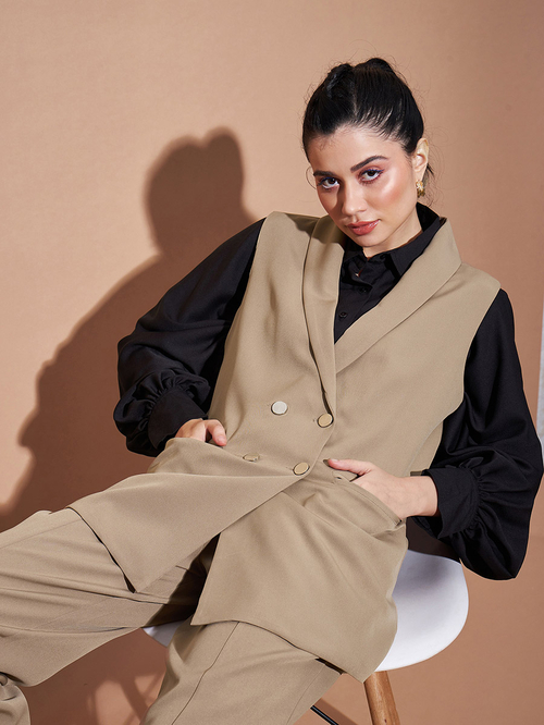 Buy Sleeveless Longline Blazer with Patch Pocket Beige For Women Styli UAE