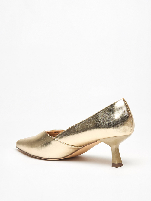 Buy Textured Slip On Kitten Heels Pumps Gold For Women Styli UAE