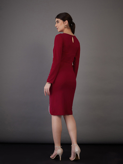Buy Contrast Piping Bodycon Knee Length Dress with Slit Red For Women Styli UAE