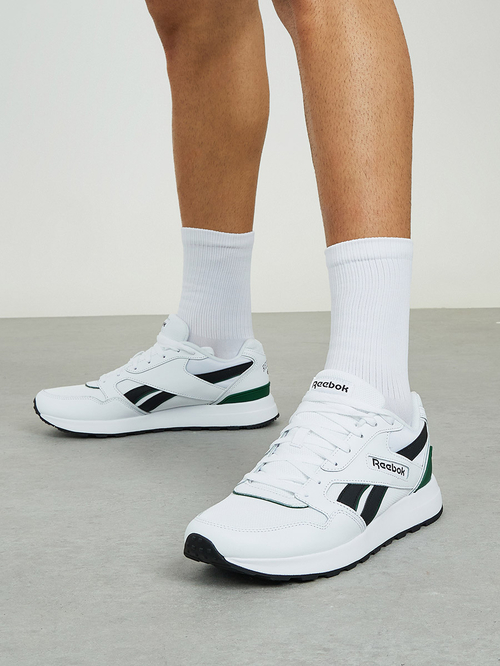 Buy GL1000 Side Stripes Shoes White For Men Styli Saudi