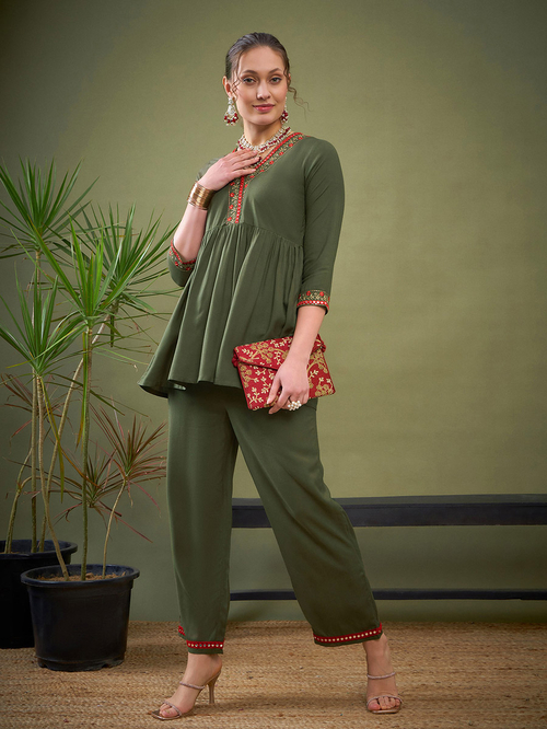 Olive peplum top 2025
