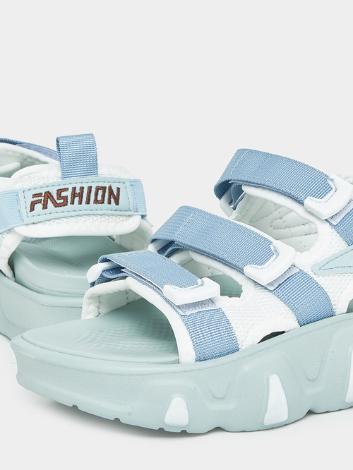 Chunky fila sandals shop