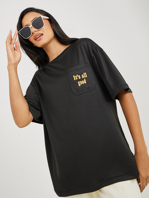 Buy Oversized Front Slogan Pocket Detail Longline T Shirt Black For Women Styli UAE