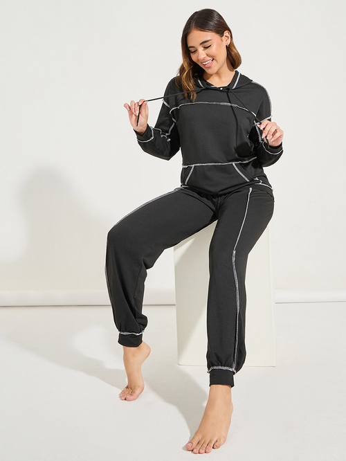 Black unwind jogger online