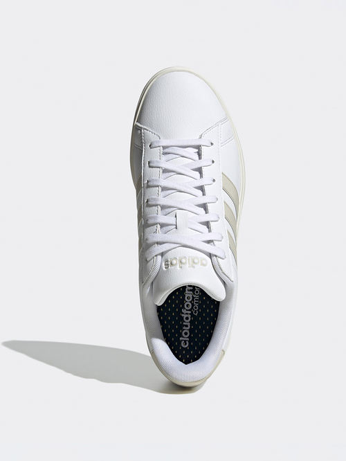 Buy Grand Court Cloudfoam Comfort Shoes Off White For Men Styli Bahrain