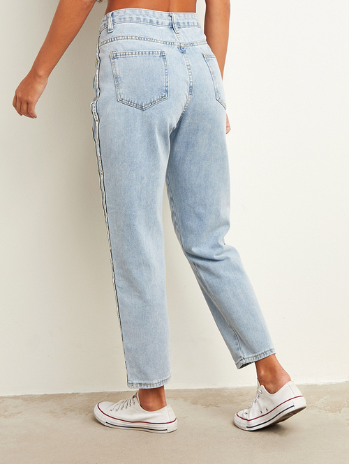 Straight leg mom jeans top
