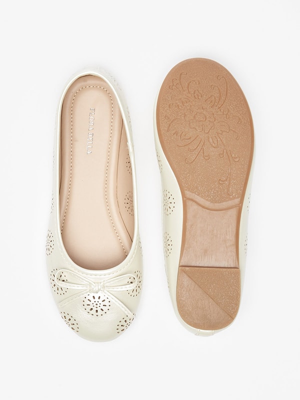 Cutwork Detail Ballerina Shoes with Bow Accent