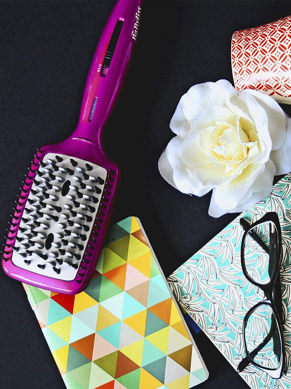 Fuchsia Heated Brush 3D Liss Brush With Ionic Technology HSB100SDE