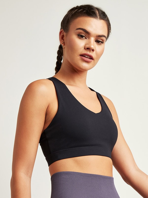 Buy Cross Back Firm Support Sports Bra Black For Women Styli Saudi