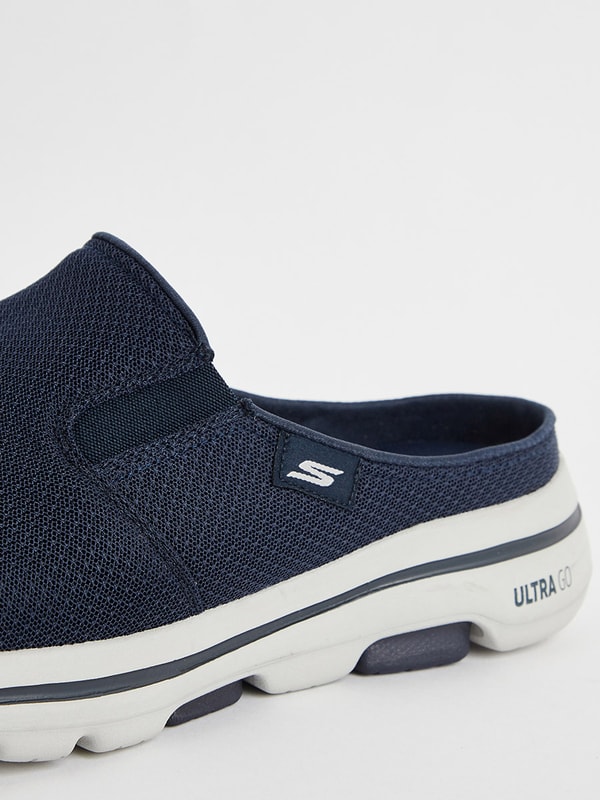 Skechers go best sale walk 5 cakewalk