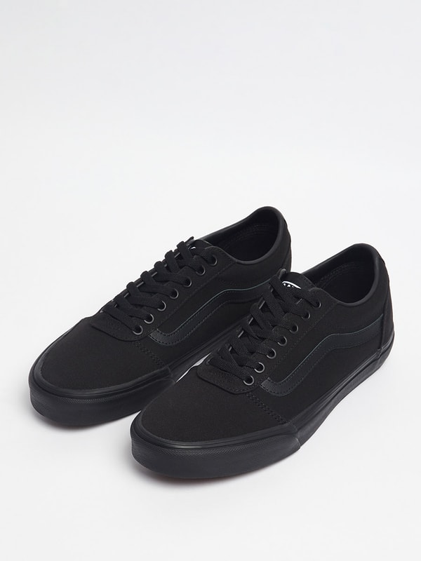 Black tie up vans shop