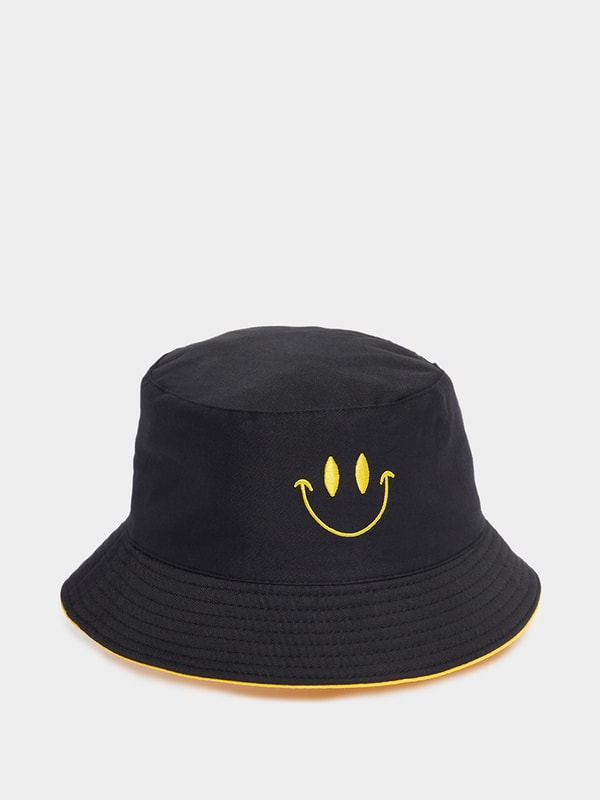 Buy REVERSIBLE Emoji Embroidered Detail Bucket Hat Black For Women Styli Saudi