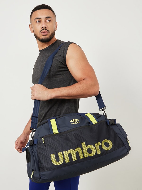 Umbro hot sale gym bag