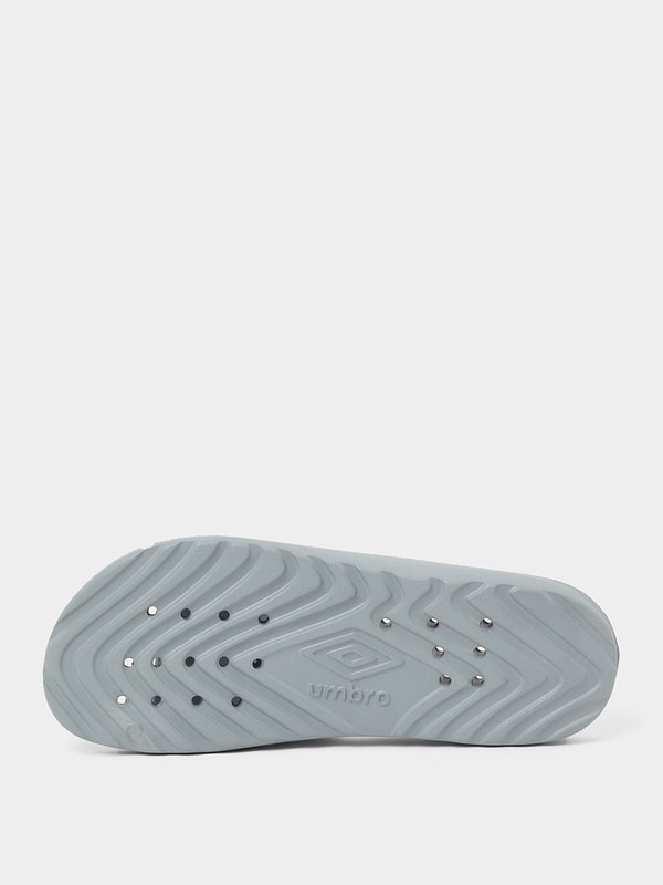 Umbro slippers top big bazaar
