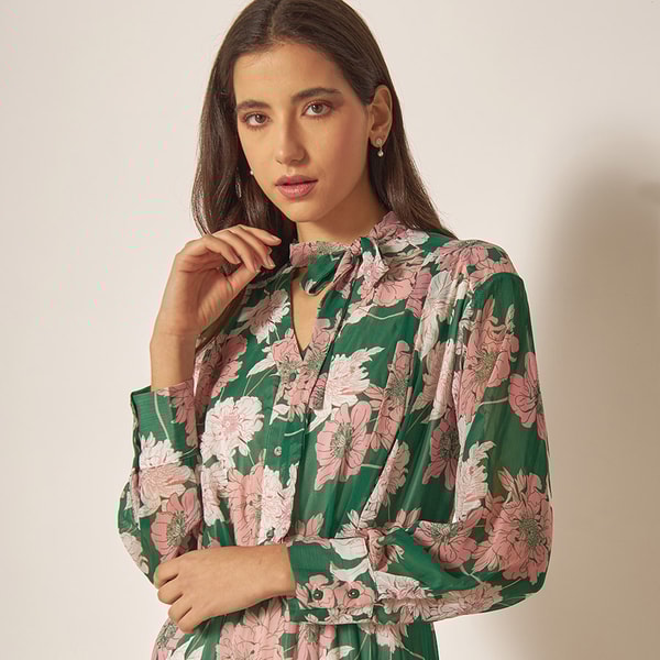 Buy All Over Floral Print Chiffon Maxi Dress Multi For Women | Styli UAE