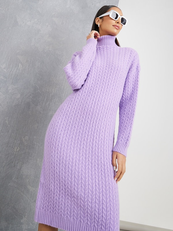 Buy Turtle Neck Cable Knit Knee Length Sweater Dress Purple For Women |  Styli Saudi