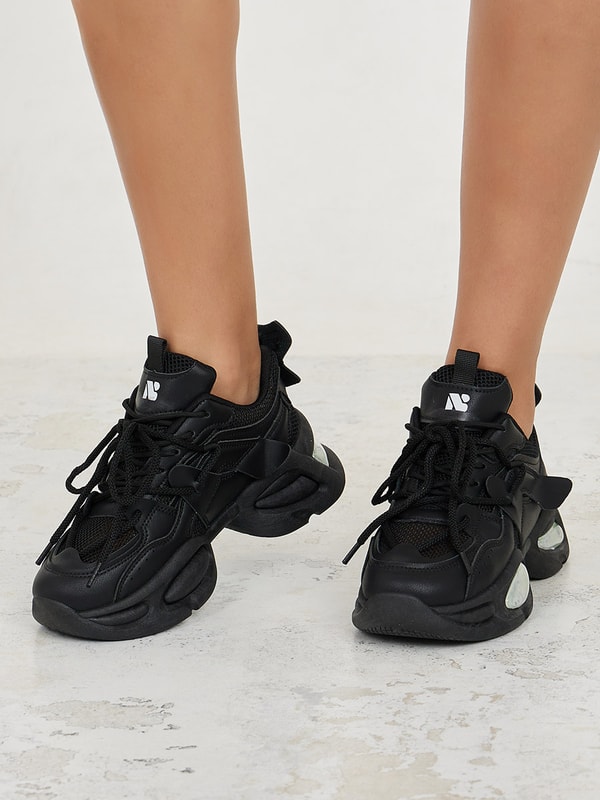Buy Chunky Shaped Breathable Sneakers Black For Women Styli UAE