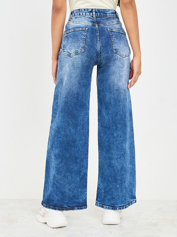 Women Blue Acid Wash Multi Pocket Straight Jeans